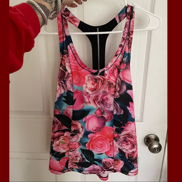 lululemon athletica Tops - Lululemon • Secret Garden Tank